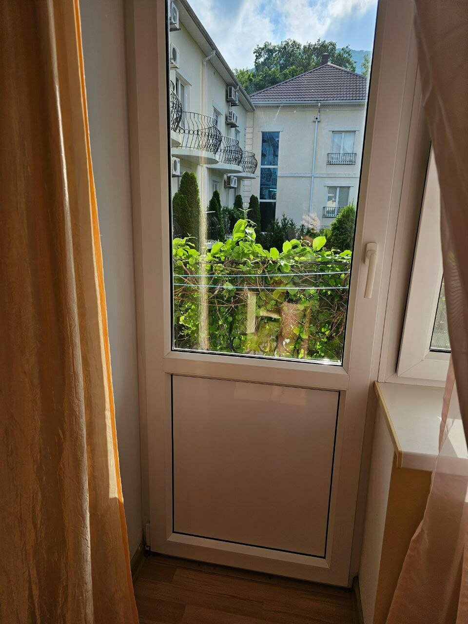 Гостевой дом Золотой Каштан Архипо-Осиповка