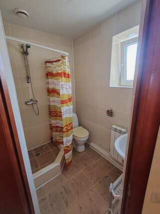 Гостевой дом Золотой Каштан Архипо-Осиповка Двухместный номер с 1 кроватью или 2 отдельными кроватями-2