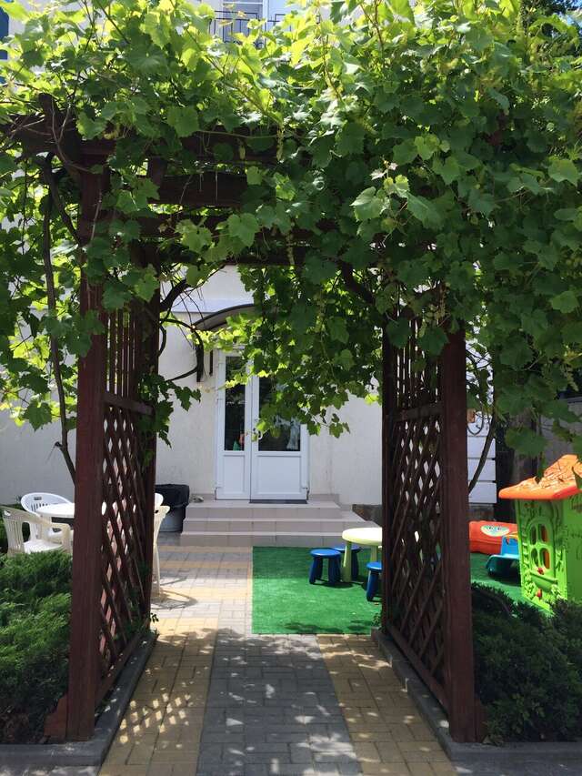 Гостевой дом Золотой Каштан Архипо-Осиповка-14